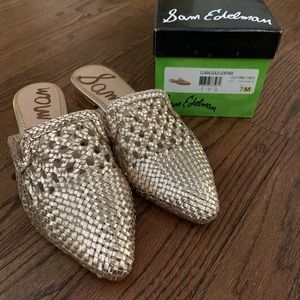 NIB Sam Edelman Clara Mule in gold